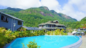Hotels in Mont Fleuri